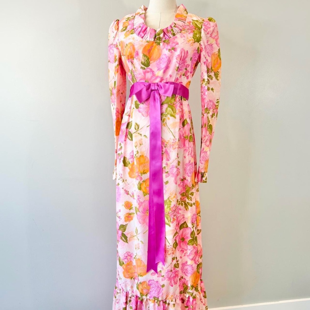 Vintage 1960s / 1970s Maxi Dress Watercolor Floral Pink Spring 60s 70s Flower - Picture 2 of 8